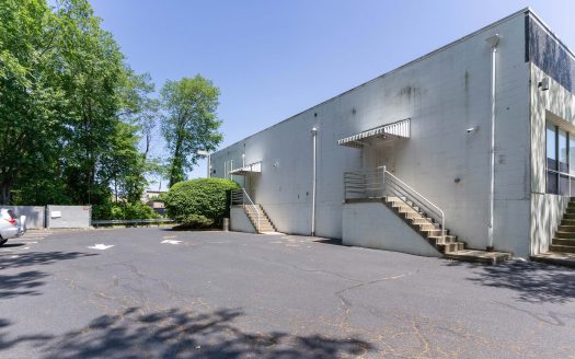 Retail Property on Route 17 Paramus